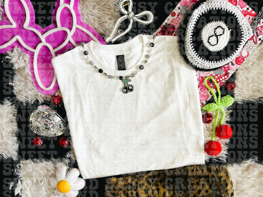 8 ball Gildan Mock-up