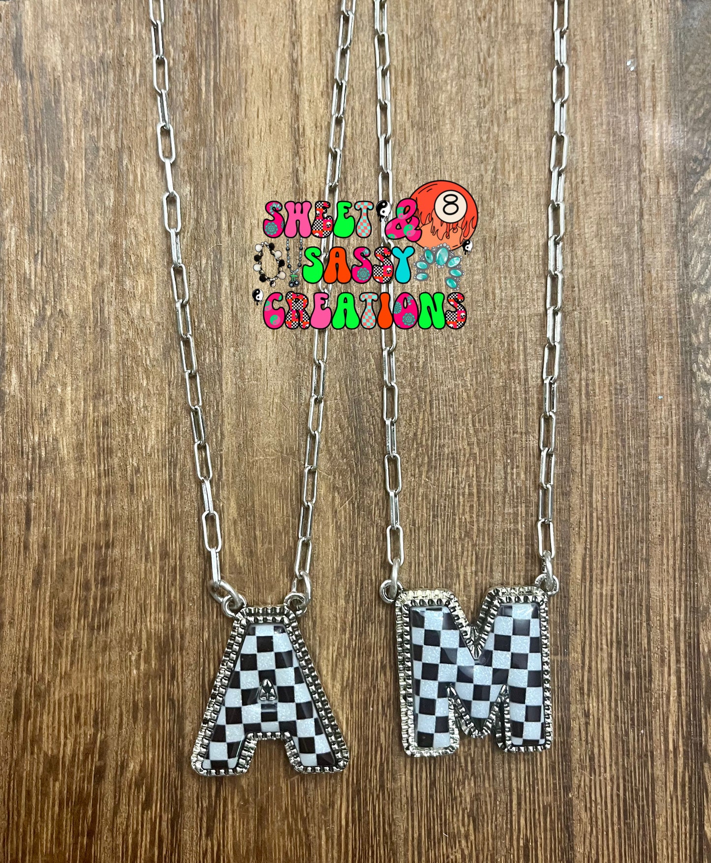 Checker initial